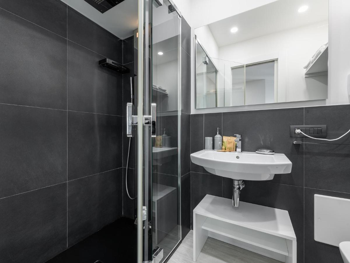 Diaz Apartment Cagliari Buitenkant foto