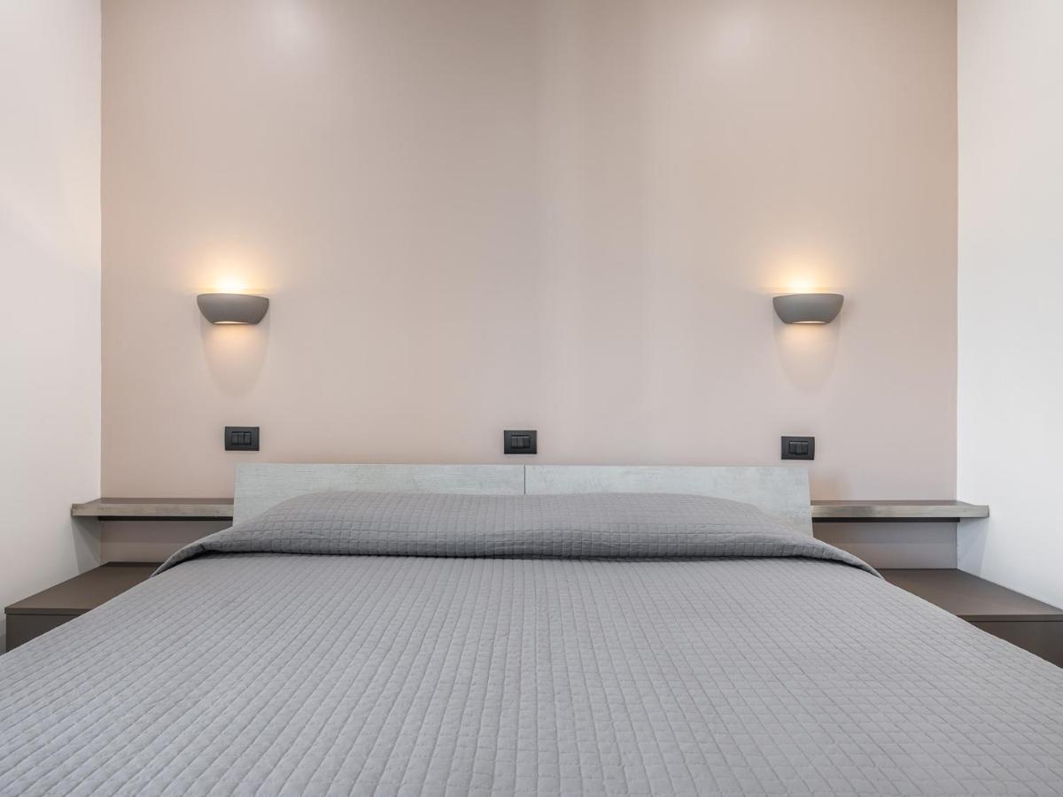 Diaz Apartment Cagliari Buitenkant foto